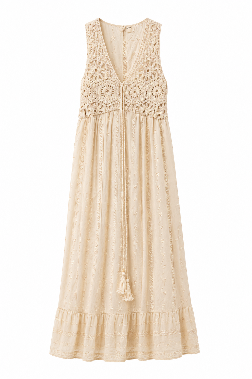 Robe longue décolleté en macramé