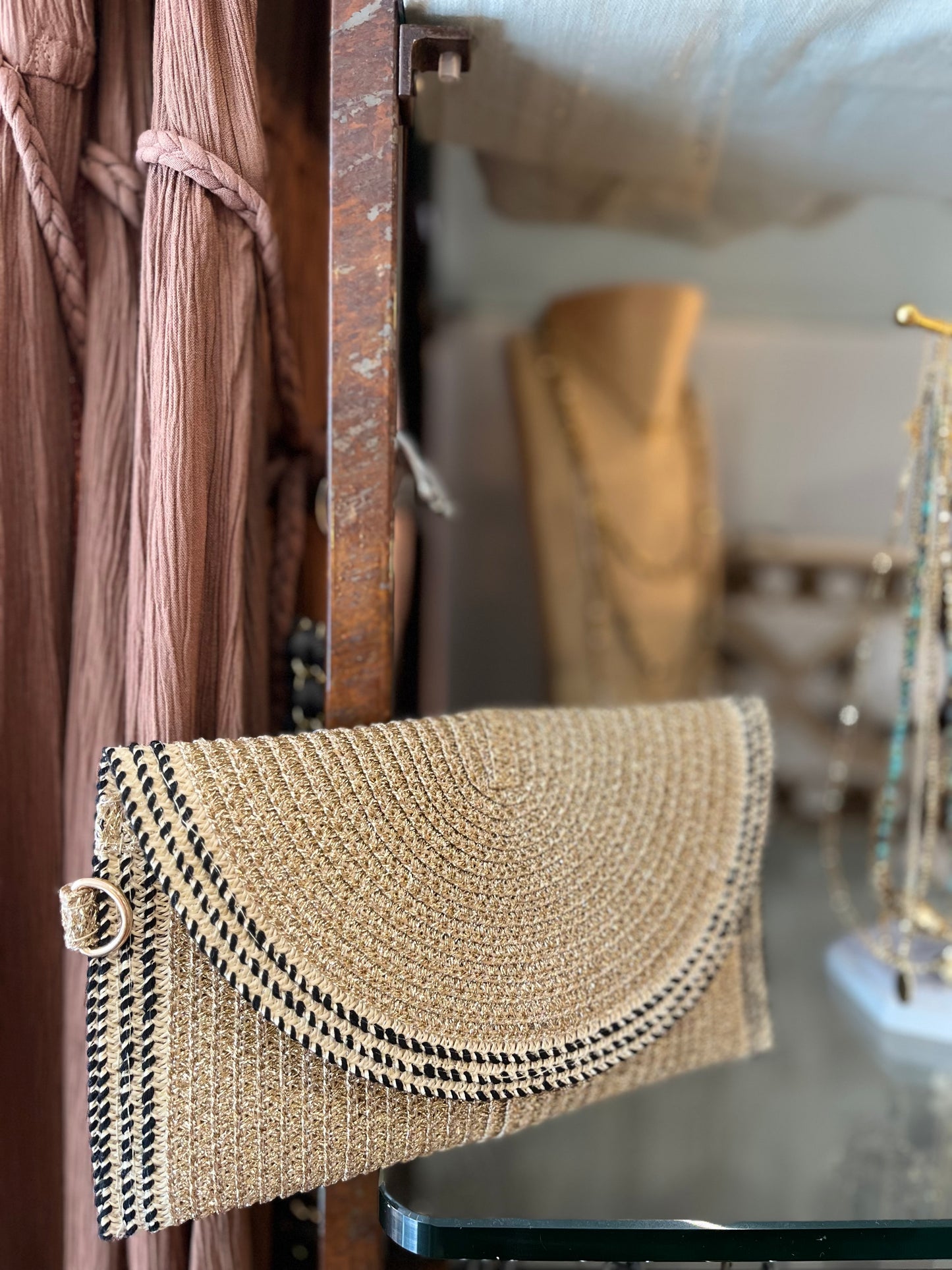 POCHETTE AVEC BANDOULIERE