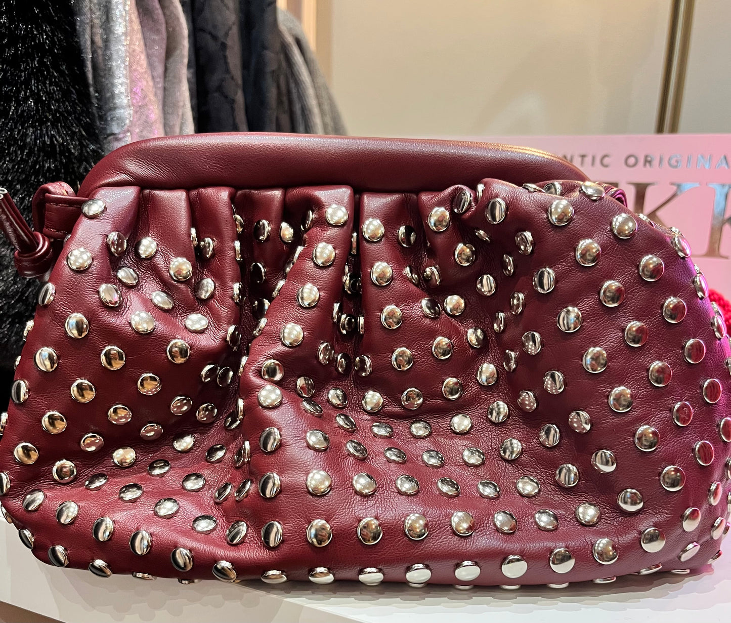 Sac clouté ultra tendance