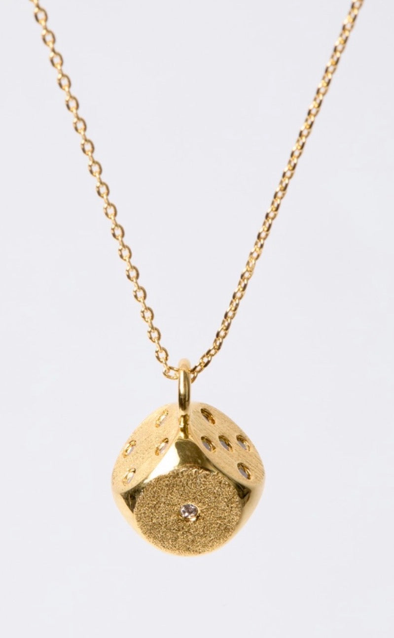 Collier Game Mya Bay