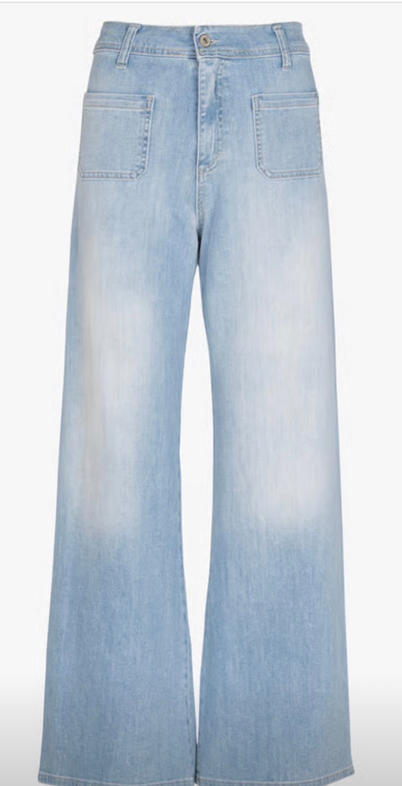 Jean Wild leg Clair le Best seller denim de la saison