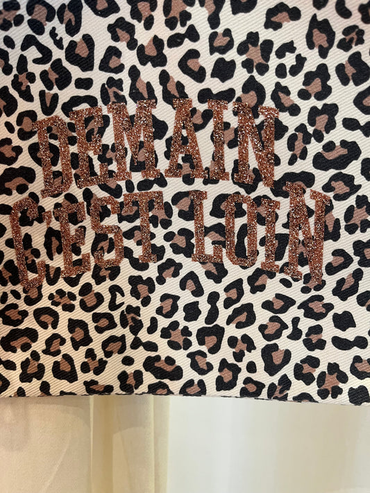 Pochette Anouk et Ninon demain c’est loin