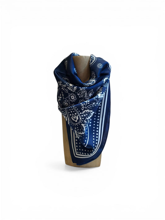 Carré imprimé bandana