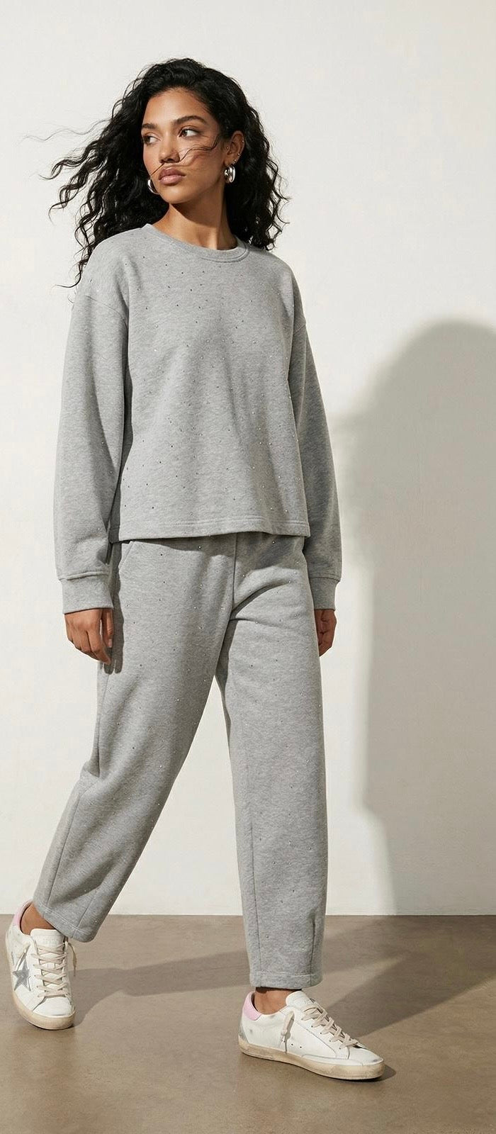 Sweat Oversize Strass Gris | Effortless Chic – Please