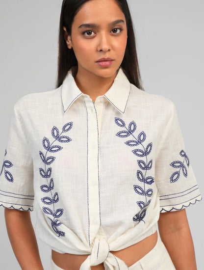 Ensemble brodé écru &bleu | look estival chic| effortless An’ge
